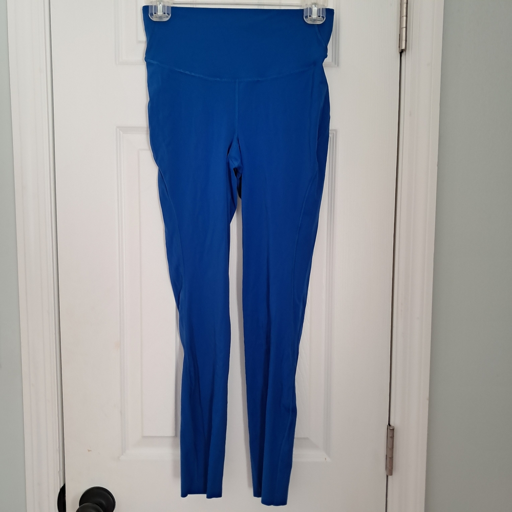 Lululemon 25 Inch Size 7 Sleek Blue High-Rise Leggings - Picture 1 of 4